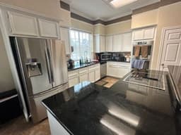 Beehive Homes of Lakeville - Gallery Image 5