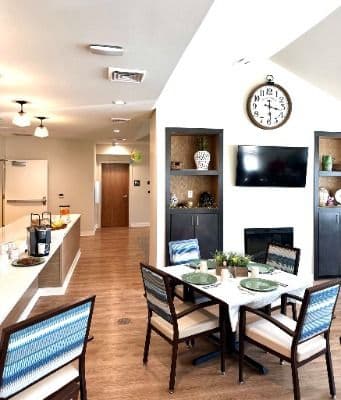Harbor Homes Assisted Living and Memory Care - Gallery Image 2