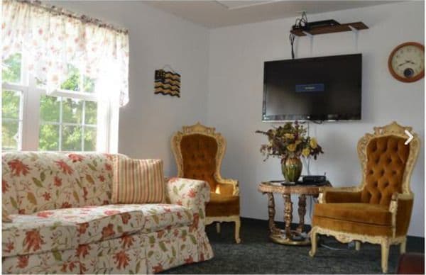 Forest Hills Personal Care Home - Gallery Image 2