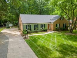 Cohomes On Bridgewood - Gallery Image 1