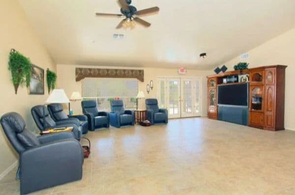 Red Mountain Gilbert - Gallery Image 3