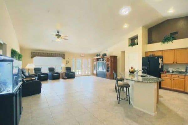 Red Mountain Gilbert - Gallery Image 2