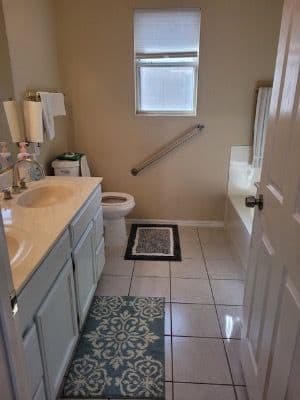 Oasis At Superstition Assisted Living - Gallery Image 5