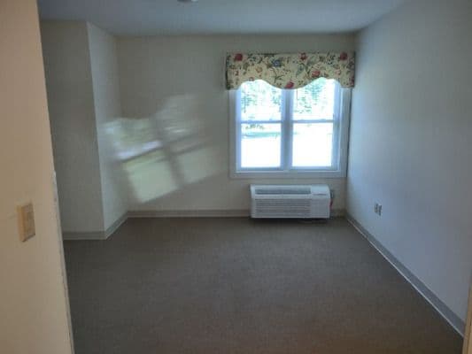 Alpha House - Gallery Image 4