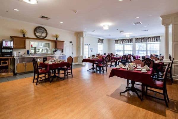 SOMERFORD HOUSE - HAGERSTOWN - Gallery Image 5