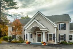 Forestview Manor - Gallery Image 2